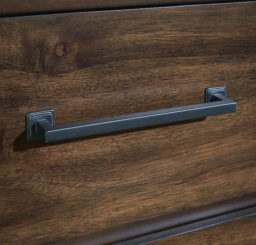 https://cdn.ashley.com/assets/B433-HANDLE-DETAIL.jpg?fit=bounds&width=640&height=480&quality=85&format=webp