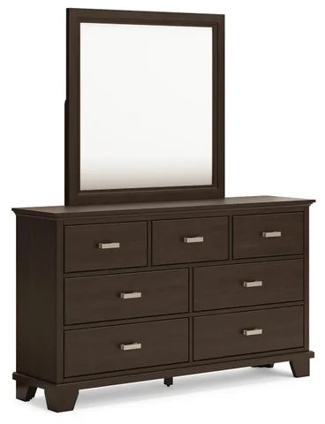https://cdn.ashley.com/assets/B441-31-36-ANGLE-CLSD-SW-P1-KO.jpg?fit=bounds&width=640&height=480&quality=85&format=webp