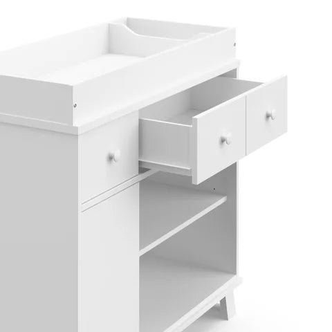 https://cdn.ashley.com/assets/B600011069_8.jpg?fit=bounds&width=640&height=480&quality=85&format=webp