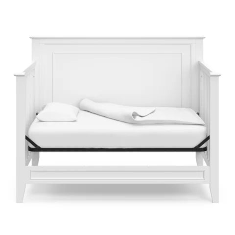 https://cdn.ashley.com/assets/B600011070_8.jpg?fit=bounds&width=640&height=480&quality=85&format=webp