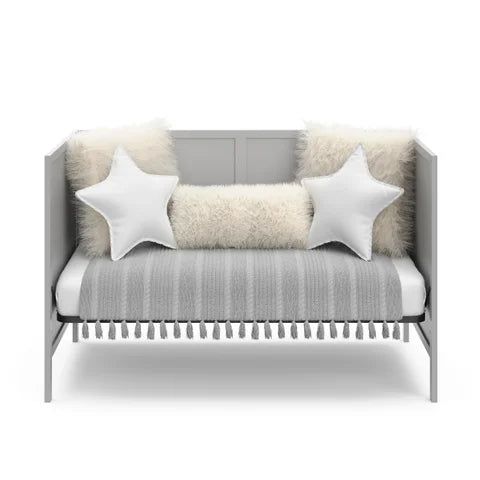 https://cdn.ashley.com/assets/B600011117_7.jpg?fit=bounds&width=640&height=480&quality=85&format=webp