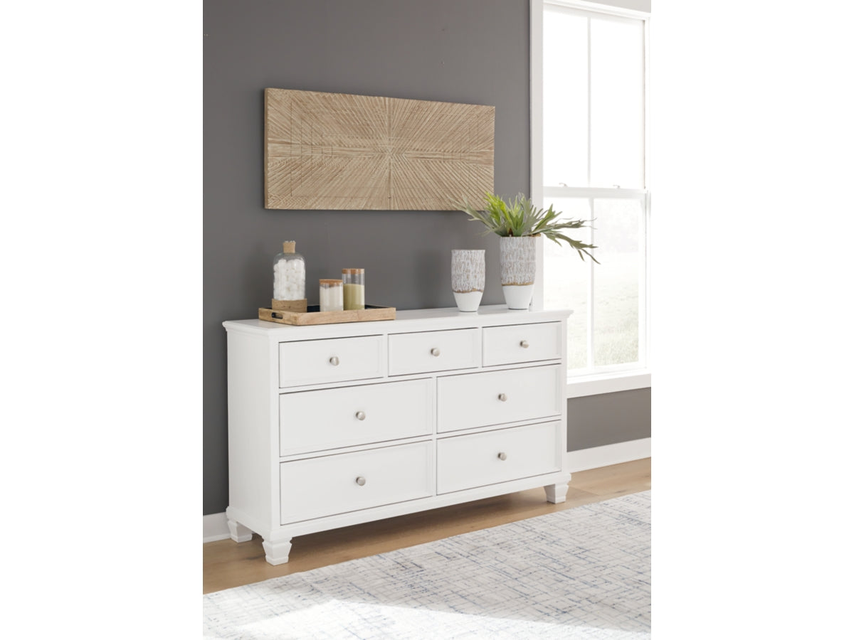 https://ashleyfurniture.scene7.com/is/image/AshleyFurniture/B680-31?fit=fit&wid=1200&hei=900