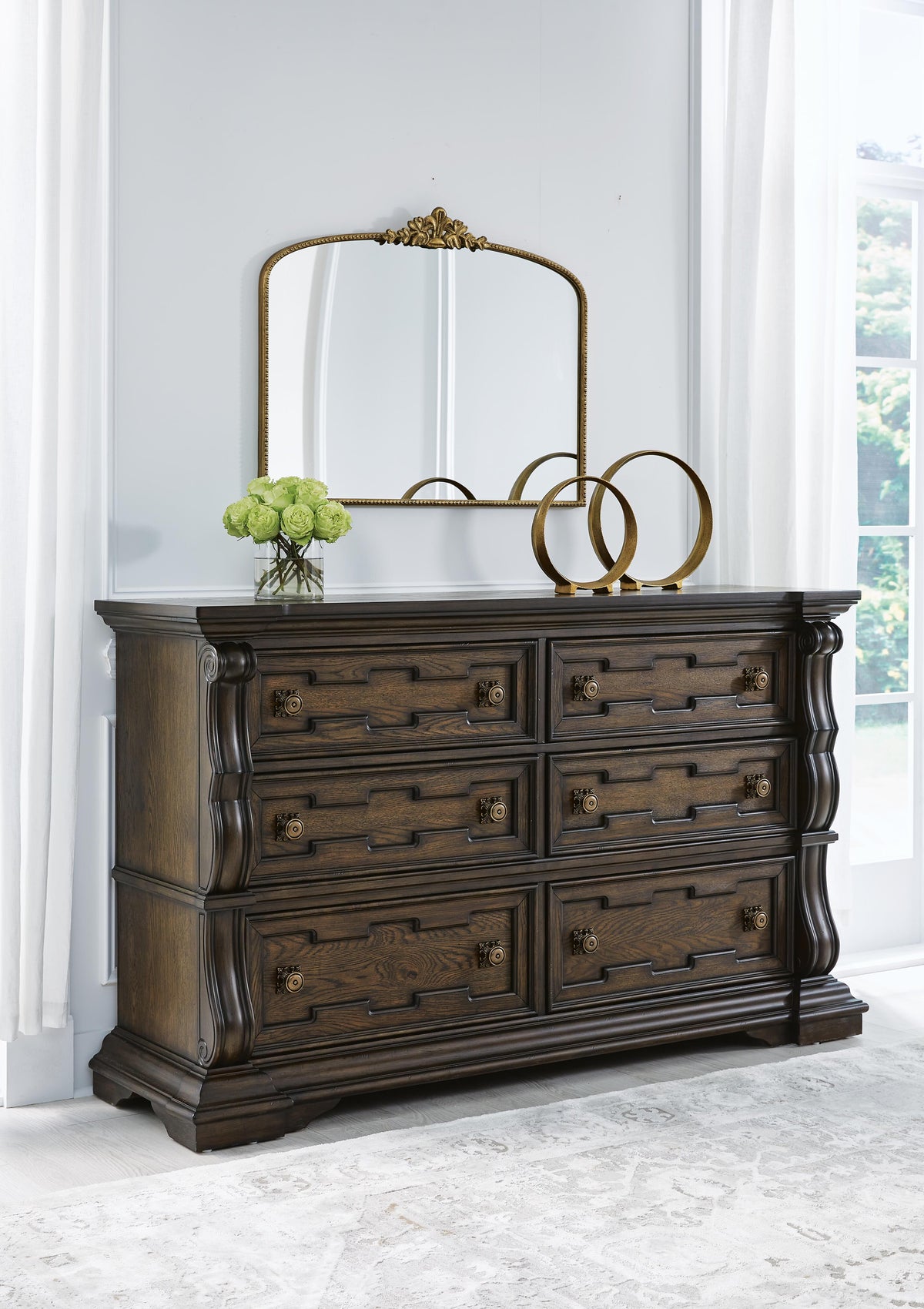 https://cdn.ashley.com/assets/B947-31.jpg