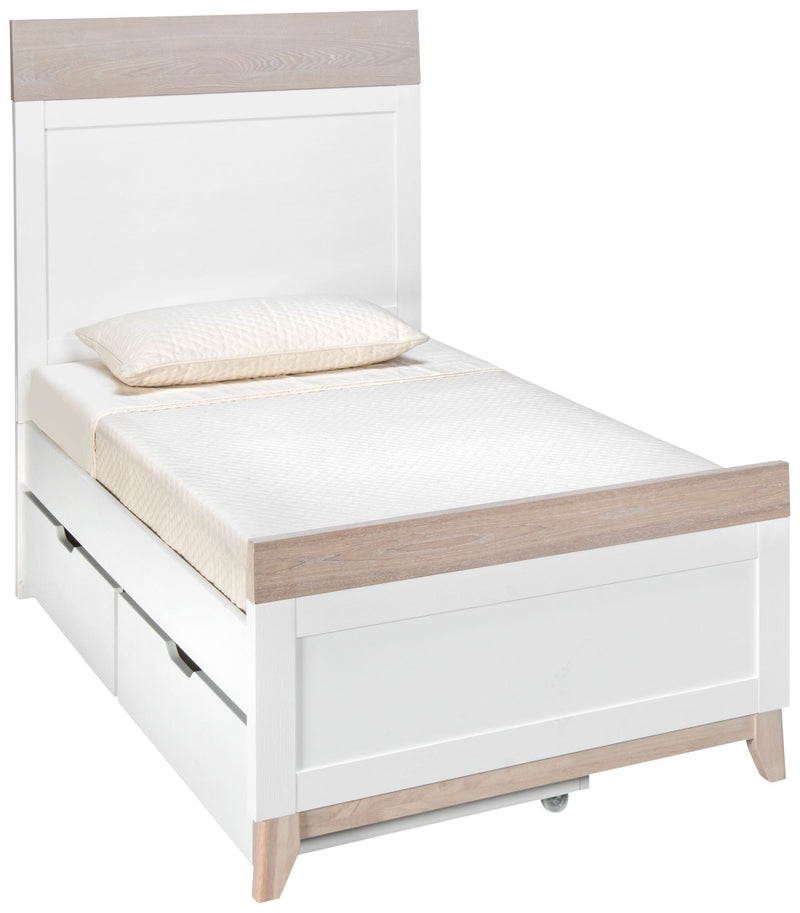 https://s7d5.scene7.com/is/image/Jordans/KZ7793000_00?wid=2000&hei=2000&fit=constrain