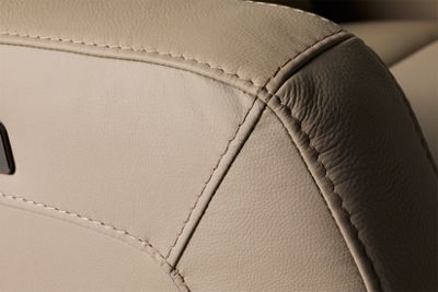 https://s7d5.scene7.com/is/image/Jordans/LR6190830_17