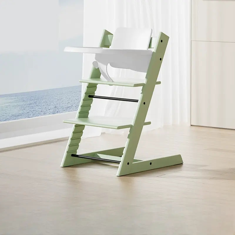 Zéphyr Green Solid Wood Growth Chair