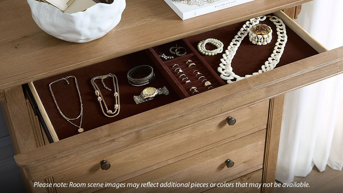 https://s7d5.scene7.com/is/image/Jordans/RoomScene_ASPN_Chateau_B05232900_00?wid=2000&hei=2000&fit=constrain