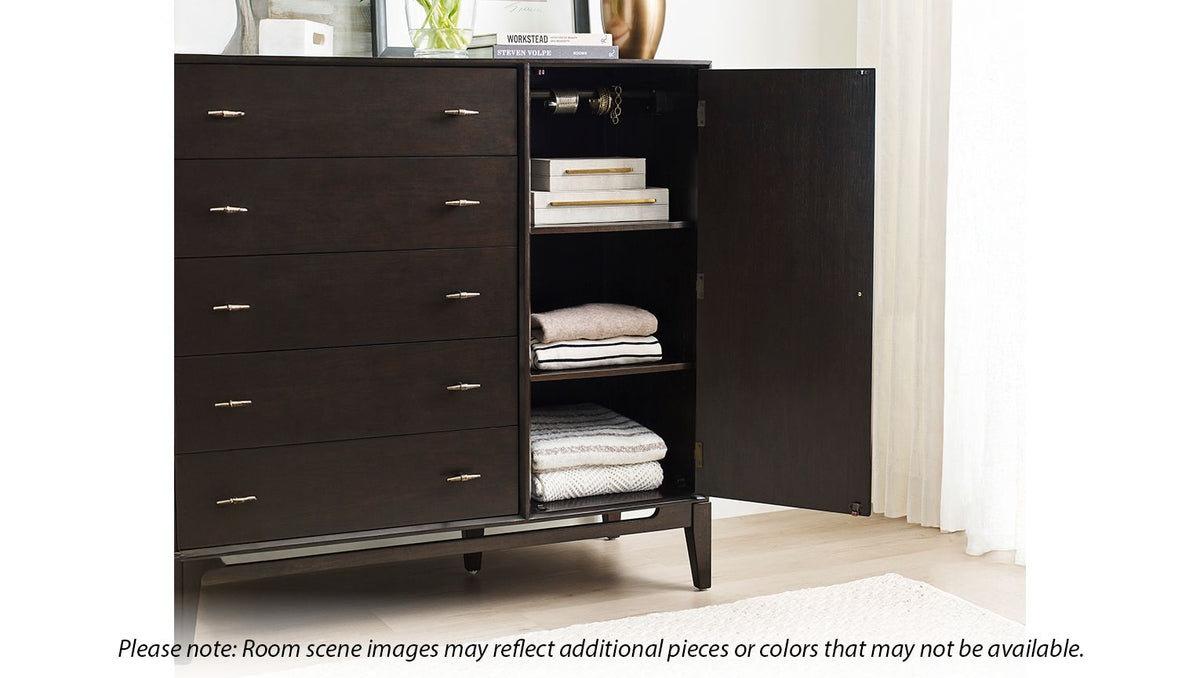 https://s7d5.scene7.com/is/image/Jordans/RoomScene_ASPN_Sutton_B06730480_01?wid=2000&hei=2000&fit=constrain