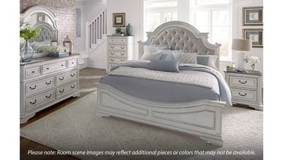 https://s7d5.scene7.com/is/image/Jordans/RoomScene_LBRT_MagnoliaManor_BZ0124340_02