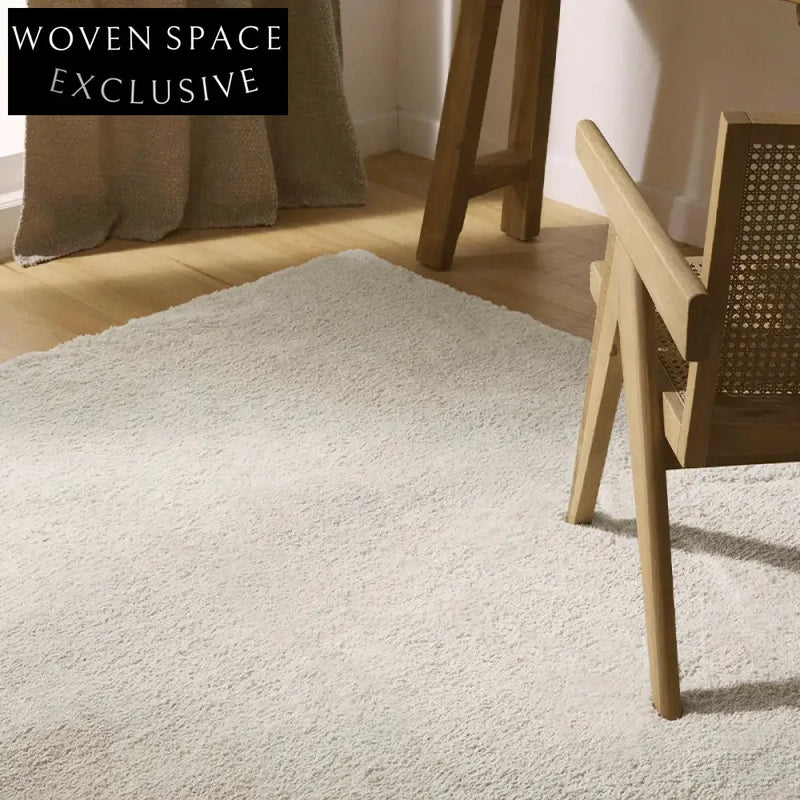 Cozy Abstract Pattern Polyester Area Rug - Machine Made Milky Silk Style