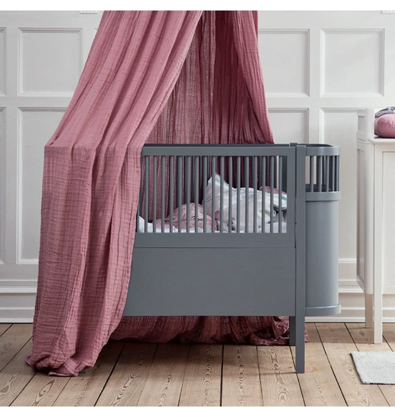 LunaNest Convertible Newborn Cot Ella Multifunctional System